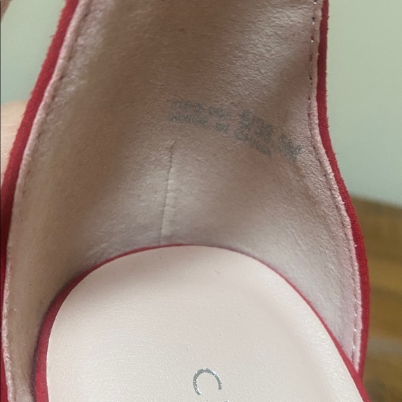 Chinese Laundry Taryn Womens Size 8 Dress Sandals Red Suede NWOT - Picture 10 of 16